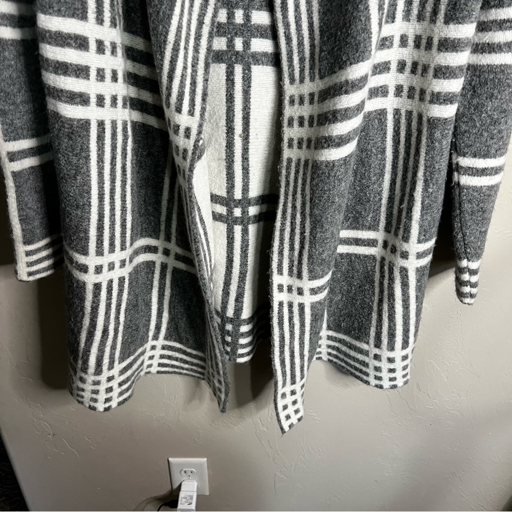 Oriana Made In Italy Gray White Plaid Wool Blend‎ Open Front Blanket Cardigan - Picture 4 of 7